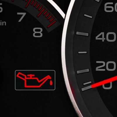 Δεν είναι το λυχνάρι του Τζίνι, είναι το λαμπάκι του λαδιού. Δείτε τι πρέπει να κάνετε όταν ανάψει