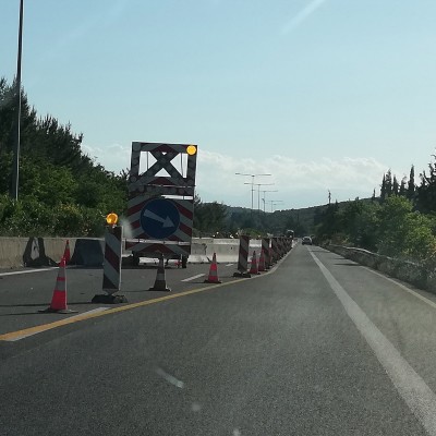 Εκτροπή κυκλοφορίας στην Αθηνών - Θεσσαλονίκης στο ύψος του Αλιάκμονα