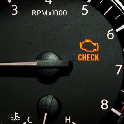 Τι είναι αυτό το λαμπάκι στον πίνακα οργάνων και τι πρέπει να προσέξω;