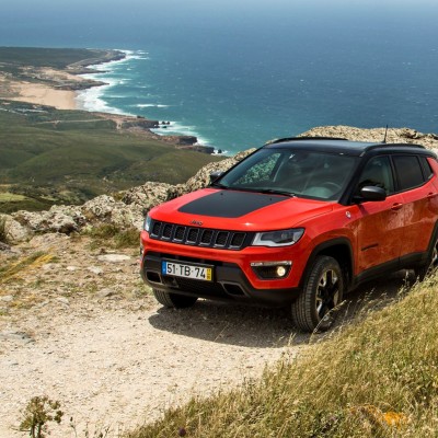Είστε τρίτεκνη οικογένεια; Jeep Compass με όφελος άνω των 15.000 ευρώ!