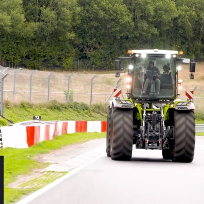 Γυρνώντας το Nürburgring με τρακτέρ! [Video]
