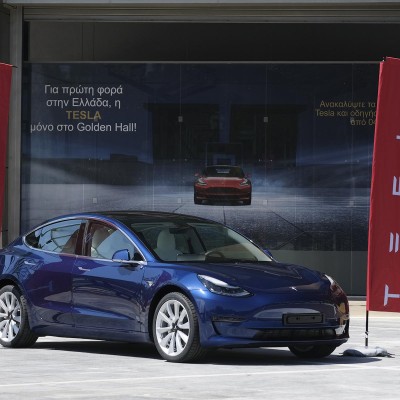 H Tesla επέστρεψε στο Top 100 με τις πιο δυνατές μάρκες διεθνώς