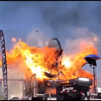 Καρέ-καρέ η έκρηξη ενός pick-up 3.000 ίππων, πάνω σε δυναμόμετρο [Video]