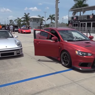 Με 811 άλογα και εργοστασιακή εμφάνιση, θα πιάσεις πολλούς απροετοίμαστους... (video)