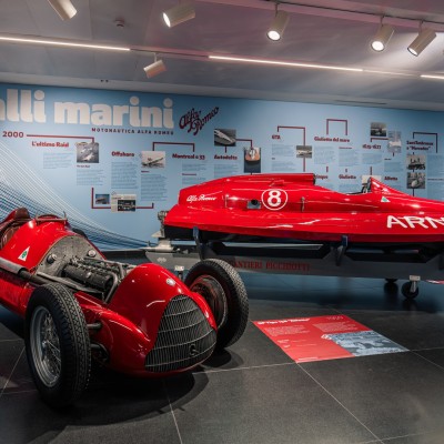 «Άλογα της Θάλασσας»: Μια ξεχωριστή έκθεση με τα σκάφη της Alfa Romeo