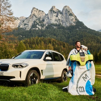 Το τελευταίο ηλεκτρικό δημιούργημα της BMW ξεπερνά τα 300 km/h [Video]