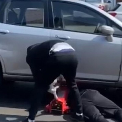 Συνελήφθησαν 2 άτομα σε Πεύκη και Χαλάνδρι γιατί έκλεβαν καταλύτες από αυτοκίνητα