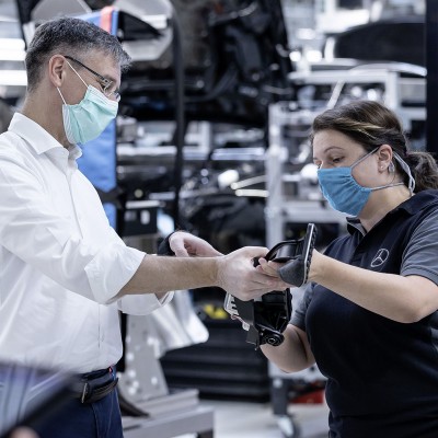 Mercedes-Benz: Μπόνους 1.000 ευρώ σε κάθε εργαζόμενο για τον κορονοϊό