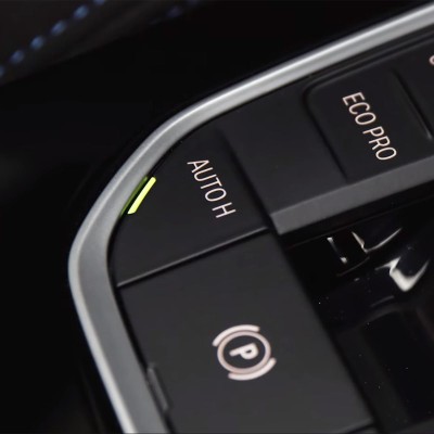 Τι είναι το Auto Hold στο αυτοκίνητο και πώς λειτουργεί; (video)