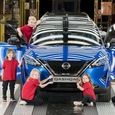 Ξεκινά η παραγωγή του νέου Nissan Qashqai στο Sunderland – Τι επιφυλάσσει για τους μαθητές της Βορειονατολικής Αγγλίας;