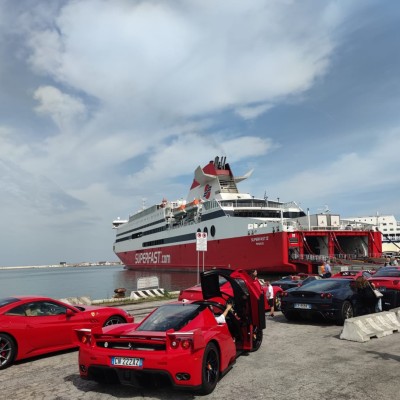 O Πειραιάς θα γεμίσει με Ferrari 17-19 Σεπτεμβρίου – Δες γιατί