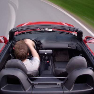 Μια στιγμή παρακαλώ... Σας Συνδέω!