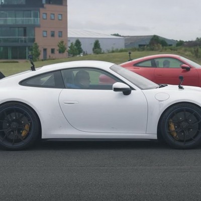 Εμφύλια «μάχη» μεταξύ της 911 Carrera και της νέας GT3! [Video]