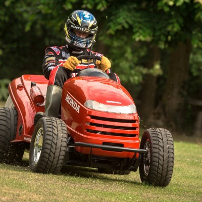 Καλιφόρνια: Καίει βενζίνη; Κόβεται! Ακόμη και πριόνια, μηχανές γκαζόν