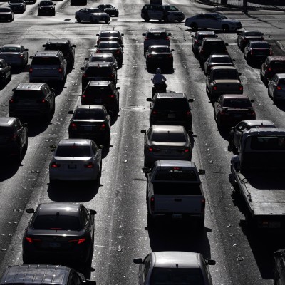 Κινούμαι Ηλεκτρικά 3: Πληρώνονται 4,6 εκατ. ευρώ από το Υπουργείο Μεταφορών – Ποιοι θα τα πάρουν;