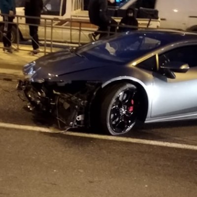 Μια Lamborghini διαλύθηκε σε δρόμο της Λάρισας