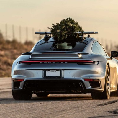 Οι 6 καλύτεροι τρόποι για να μεταφέρεις το χριστουγεννιάτικο δέντρο [videos]