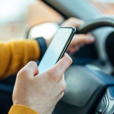 Νέα κάμερα καταγράφει όποιον κρατά κινητό