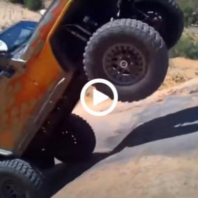 Jeep Wrangler πάει για offroad και τουμπάρει [video]