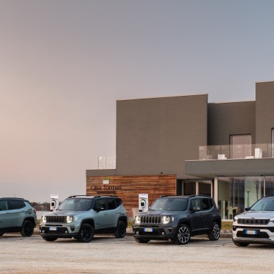 Jeep: Όλα τα μοντέλα υβριδικά