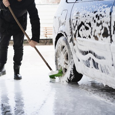 Πλύσιμο αυτοκινήτου: 5 συμβουλές που πρέπει να ξέρεις για μετά τις διακοπές