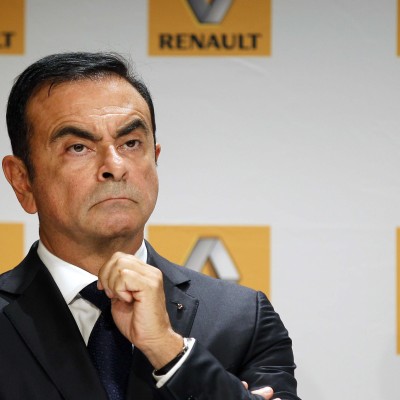 Έχεις δει πουθενά το πρώην αφεντικό της Renault; Καταζητείται παντού!