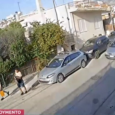 Αττική: Συμμορία σπάει τζάμια και κλέβει αυτοκίνητα - Δείτε το video