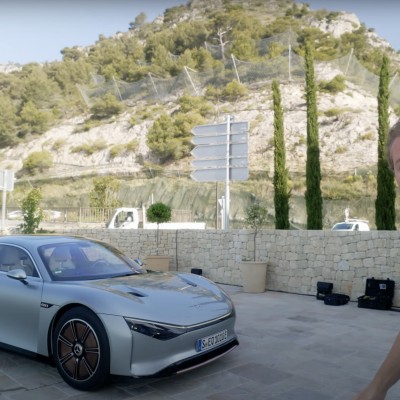 Γιατί η Mercedes-Benz δεν αφήνει τον Nico Rosberg να οδηγήσει την EQXX; [video]