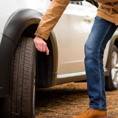 Πότε είναι παράνομα τα φθαρμένα λάστιχα; Τι πρόστιμο θα πληρώσεις