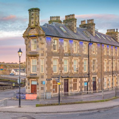 Ο μικρότερος δρόμος του κόσμου - Ούτε ο Αντετοκούνμπο δεν χωράει!