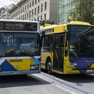 Πώς θα κινηθούν τα ΜΜΜ τα Χριστούγεννα και την Πρωτοχρονιά