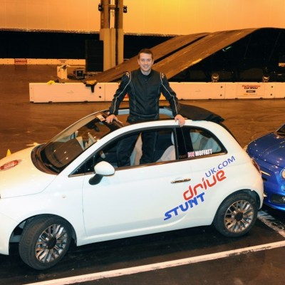 FIAT 500: Το απόλυτο παρκάρισμα που του χάρισε το ρεκόρ Guinness [video]