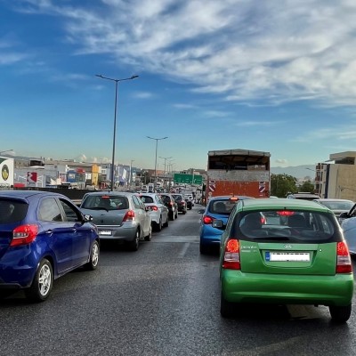 Πόσοι Έλληνες δεν πλήρωσαν τέλη κυκλοφορίας το 2025