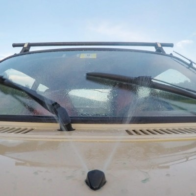 Πιτσιλιστήρια: Πότε δεν πρέπει να ρίχνεις νερό στο παρμπρίζ;