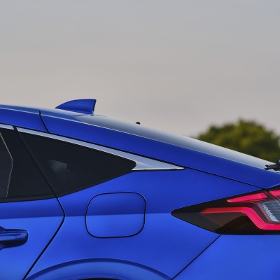 Το ιαπωνικό οικογενειακό που “ντροπιάζει” τα SUV – Δεν καίει, δεν πληρώνει και έχει 184 ίππους!