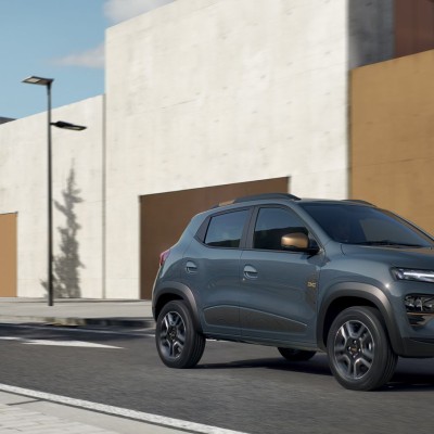 Νέο Dacia Spring Extreme: Πιο δυνατό μοτέρ και αυτονομία 305 km