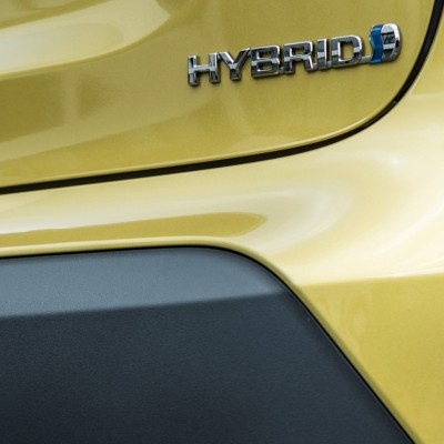 Πληρώνουν τέλη κυκλοφορίας τα υβριδικά αυτοκίνητα; Πώς υπολογίζεται το ποσό;