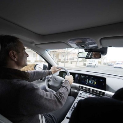 Ο Μητσοτάκης οδήγησε το πρώτο αυτοκίνητο υδρογόνου στην Ελλάδα [video]