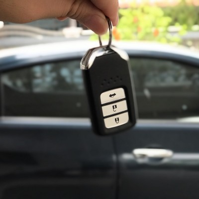 Τι κάνω αν δεν λειτουργεί το έξυπνο κλειδί - Πώς βάζω μπροστά το αυτοκίνητο;
