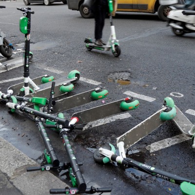 Τι αλλάζει για τα ηλεκτρικά πατίνια στην Αθήνα;
