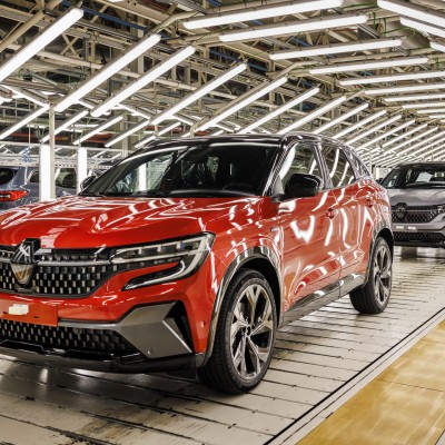 Video: Μέσα στο εργοστάσιο κατασκευής του Renault Austral