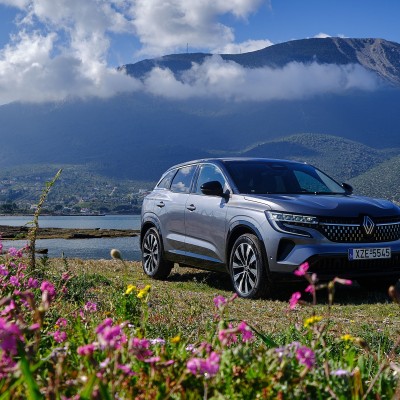 Renault Austral: Τιμές και διαφορές για όλες τις εκδόσεις του
