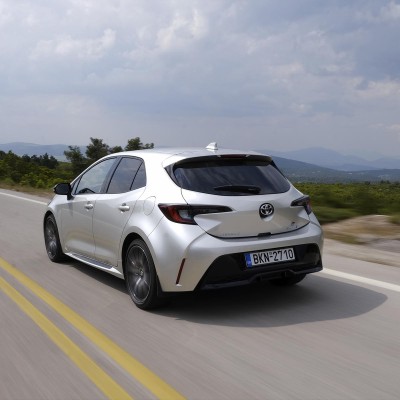 Επίσημο: Ανανέωση για το Toyota Corolla - Τι νέο φέρνει