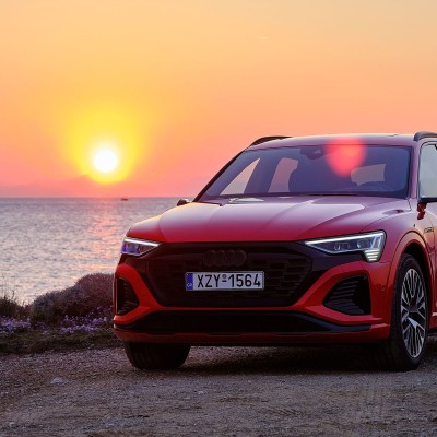 Video-Δοκιμή Audi Q8 e-tron 55: Το πολυτελές ηλεκτρικό SUV!