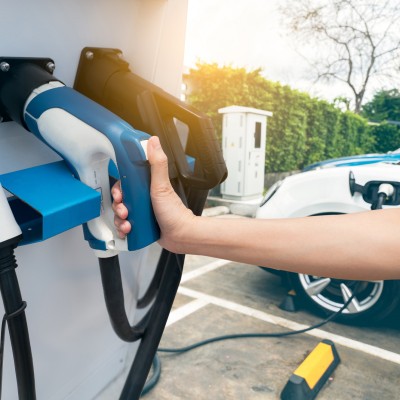 Πληρώνουν τα ηλεκτρικά τέλη κυκλοφορίας; Η απάντηση που δεν γνωρίζετε!