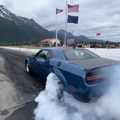 Τυφλός οδηγεί ένα Dodge Challenger 807 ίππων με 198 km/h [video]