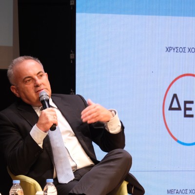 «Περισσότερα σημεία, όχι απαραίτητα ταχυφόρτιση» – Κυριάκος Κοφινάς, ΔΕΗ Blue