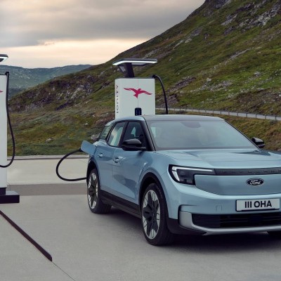 Τα ηλεκτρικά αυτοκίνητα είναι σαν τα εμβόλια του Covid-19 - Ποιος το είπε;