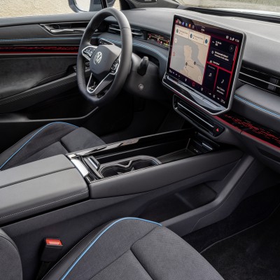 Volkswagen: Νέο σύστημα που σταματά τα ατυχήματα - Ποια μοντέλα το έχουν στάνταρ στην Ελλάδα [video]