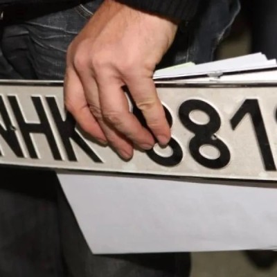 Επιστρέφονται οι πινακίδες κυκλοφορίας για τις Ευρωκλογές – Ποιοι εξαιρούνται